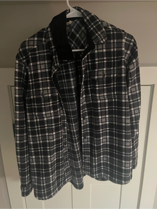 Eddie Bauer Other - Eddie Bauer Black and Gray Plaid Lightweight Shirt Jacket